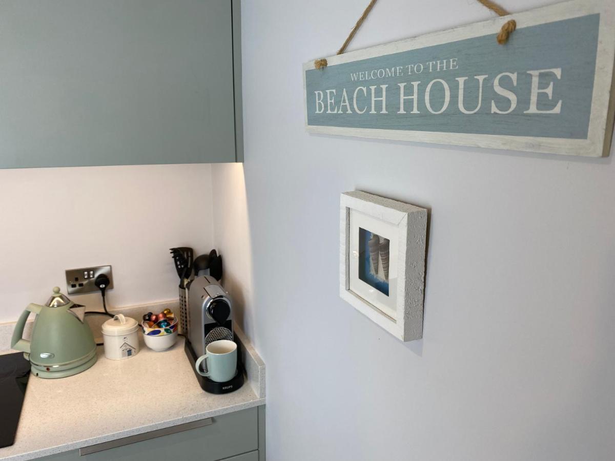 The North Cove, 20M To The Sea, Modern Studio Apartment بورتراش المظهر الخارجي الصورة