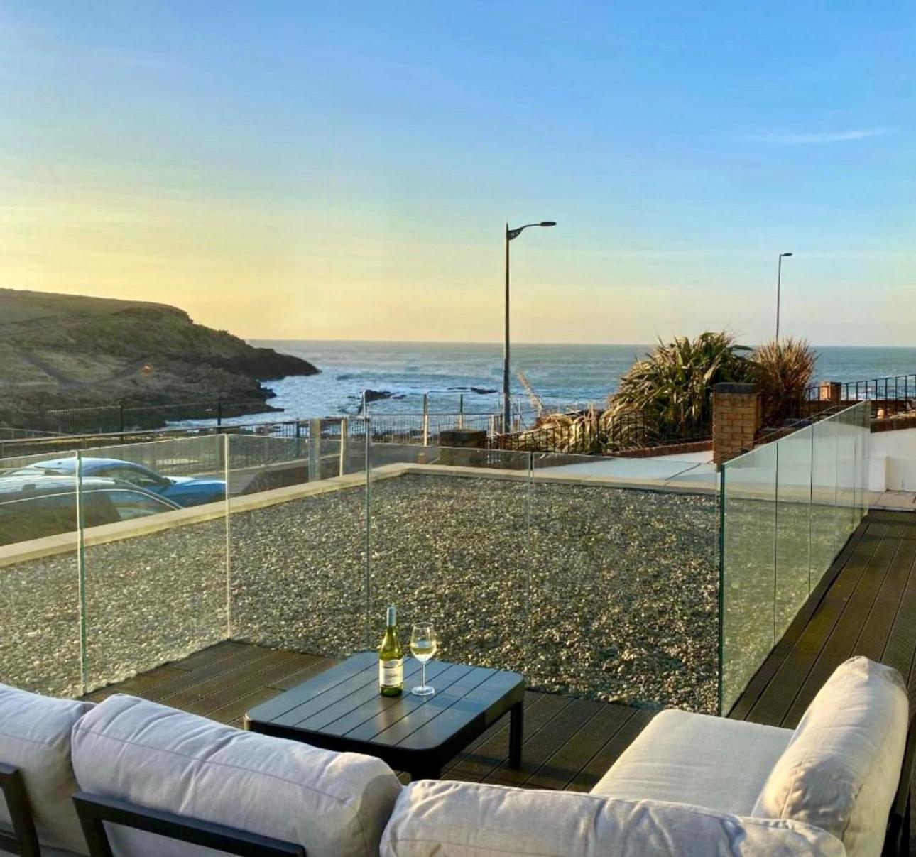 The North Cove, 20M To The Sea, Modern Studio Apartment بورتراش المظهر الخارجي الصورة